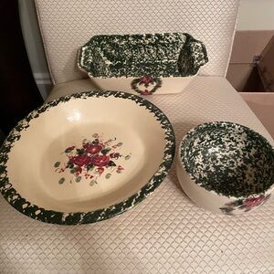 Floral Enamel country charm pottery set with Green Rim